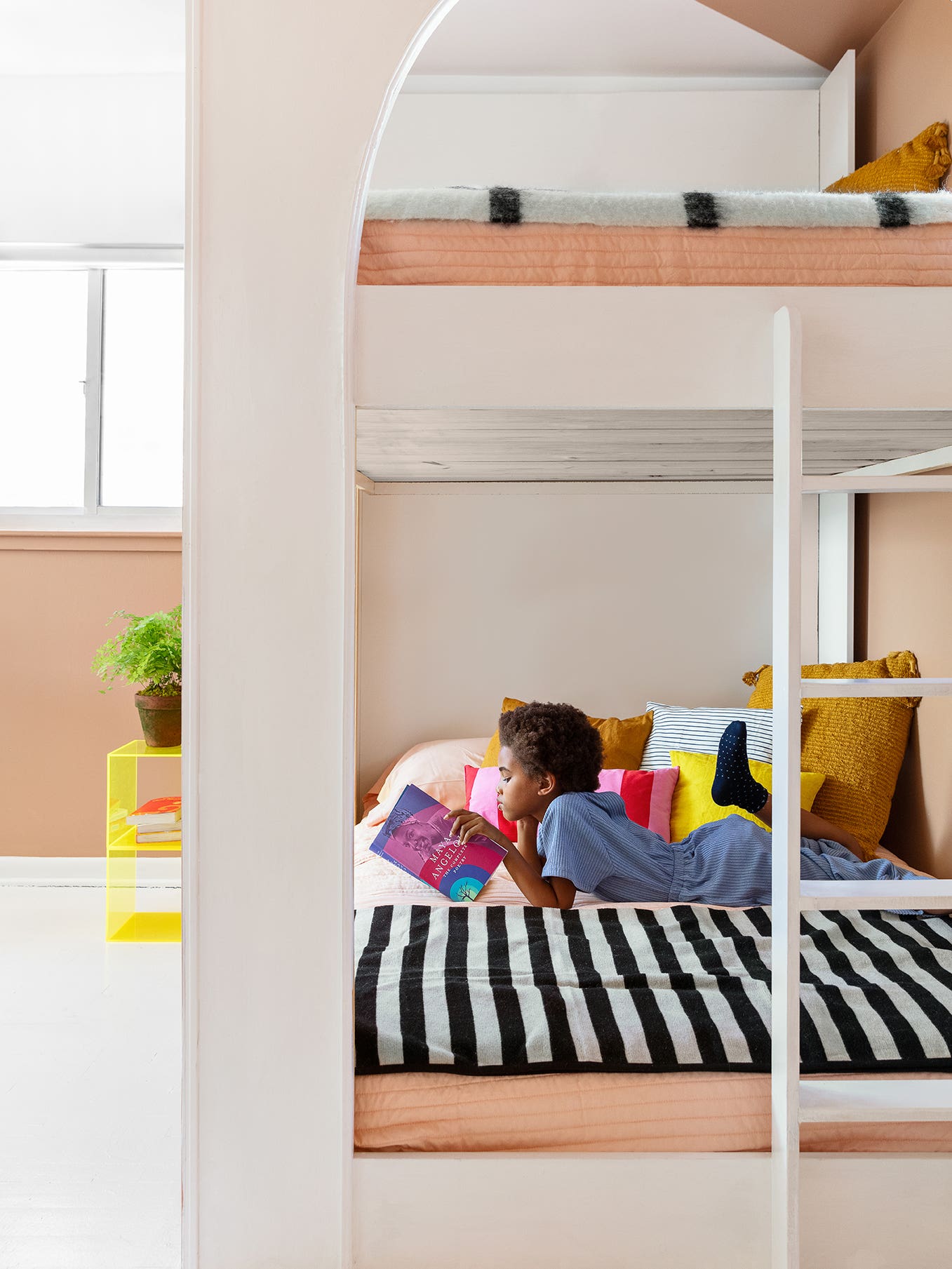 a kids bunk bed