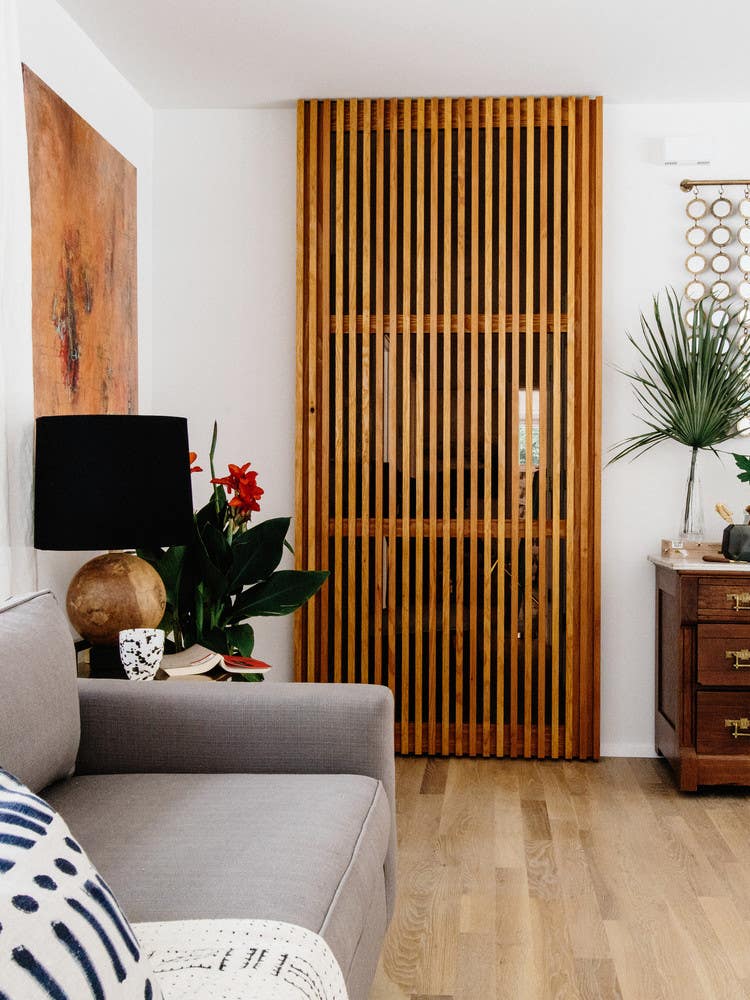 The Dining Room Rug In This Mid-Century Ranch Is a Thing of Dreams