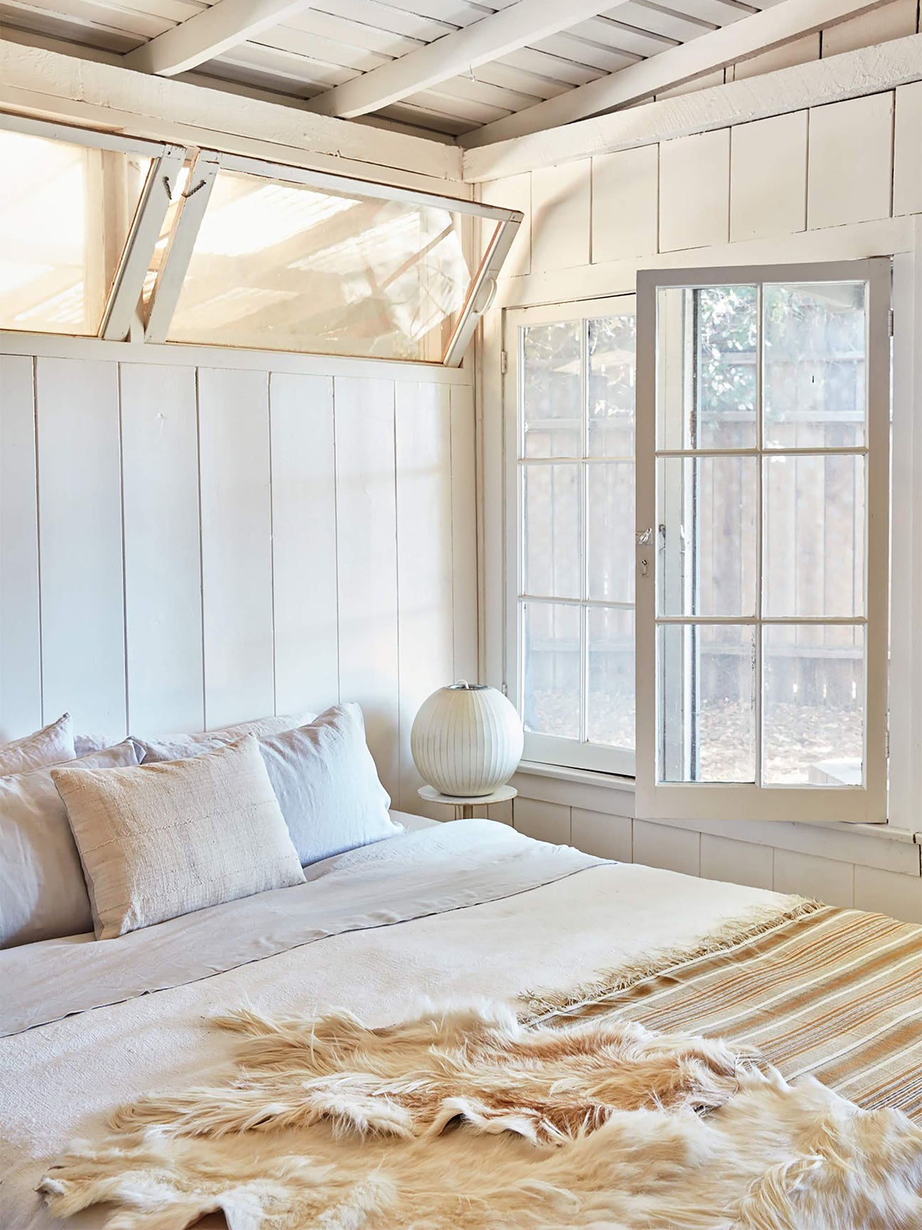 9 Paint Colors You’ll Never Find in an Interior Designer’s Home