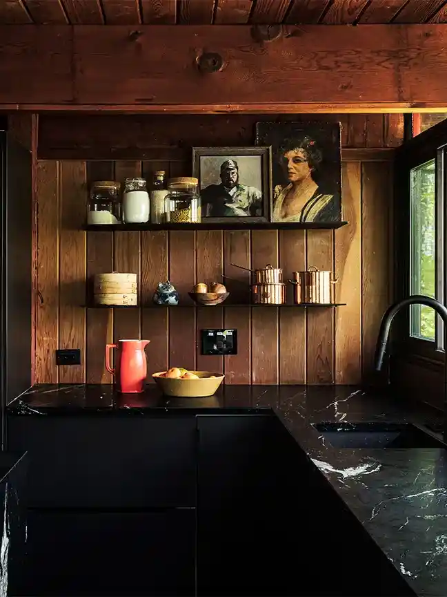 black kitchen